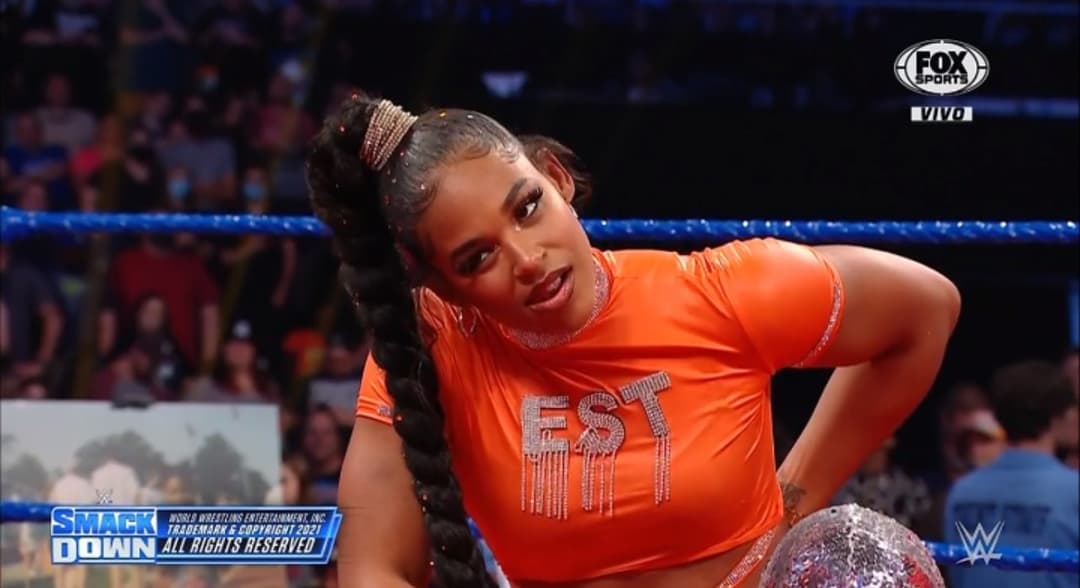 WWE Smackdown Results: Becky Lynch hits a Manhandle slam on Bianca