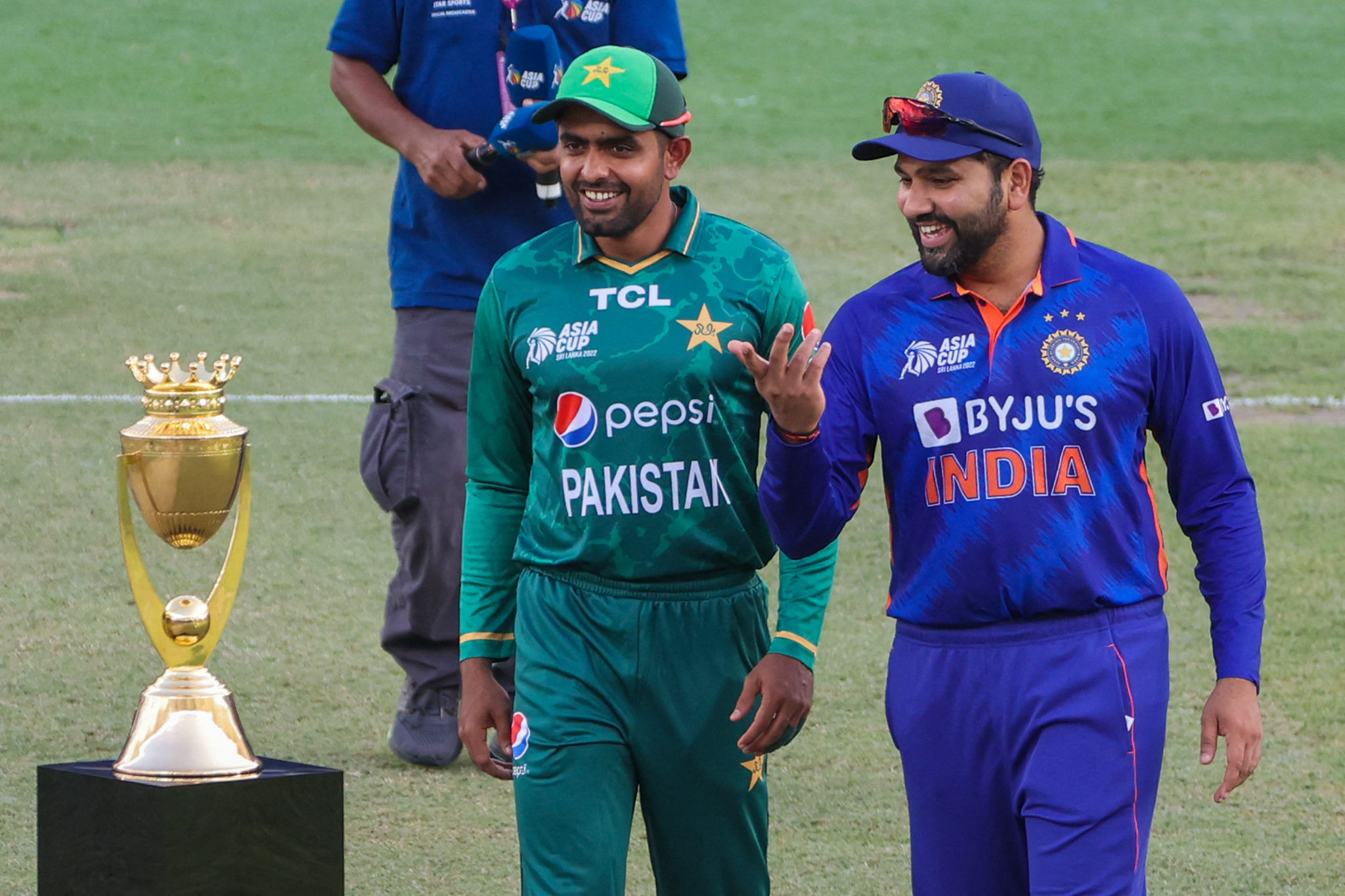 IND vs PAK LIVE Score: Rohit Sharma wins toss, Pakistan batting first, IND vs PAK LIVE Streaming, IND vs PAK Match Timing, ASIA Cup 2022 LIVE Updates