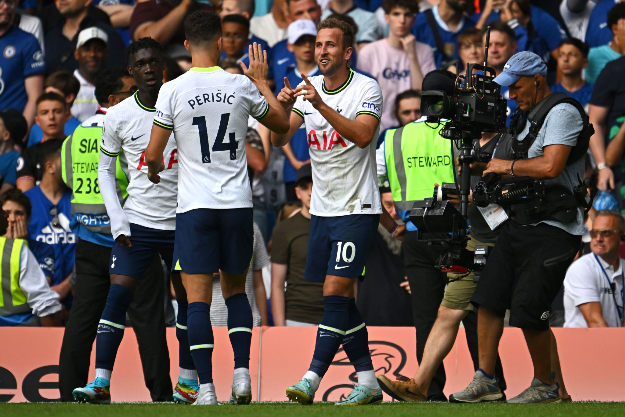 Chelsea v Tottenham LIVE: Premier League result, final score & reaction as  Harry Kane snatches late Spurs draw