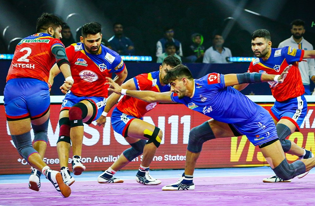 Pro Kabaddi 2022: Haryana Steelers decimate clueless Telugu Titans, Meetu  shines