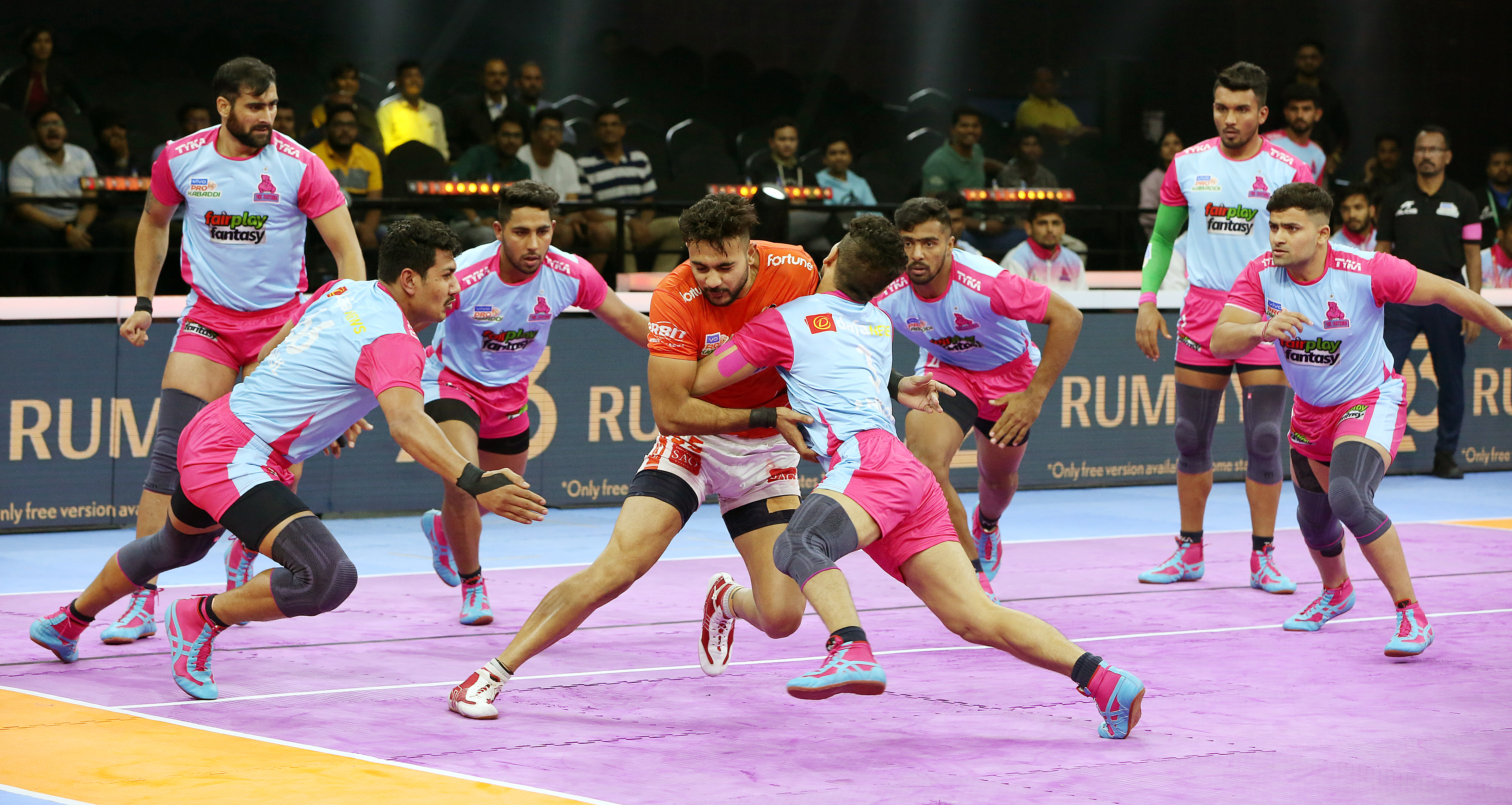 Pro Kabaddi: Gujarat Giants v/s Jaipur Pink Panthers – Preview