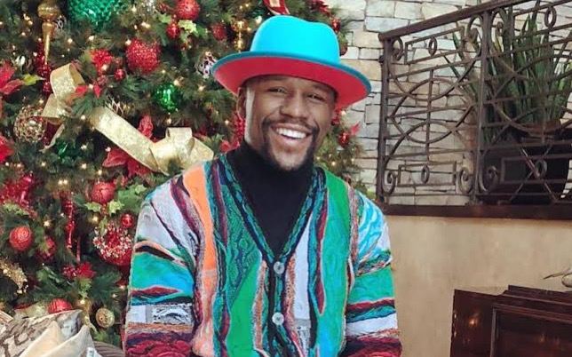 He Looks Like a Christmas Tree: Floyd Mayweather's New Outfit Has Fans in  Stitches - EssentiallySports