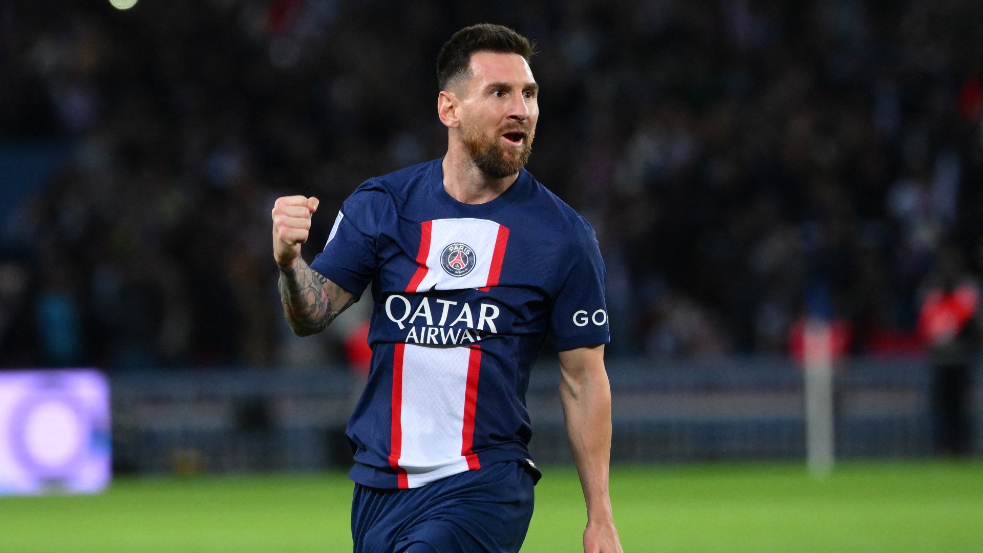 Messi+Magic+Stuns+PSG+in+Champions+League+Clash