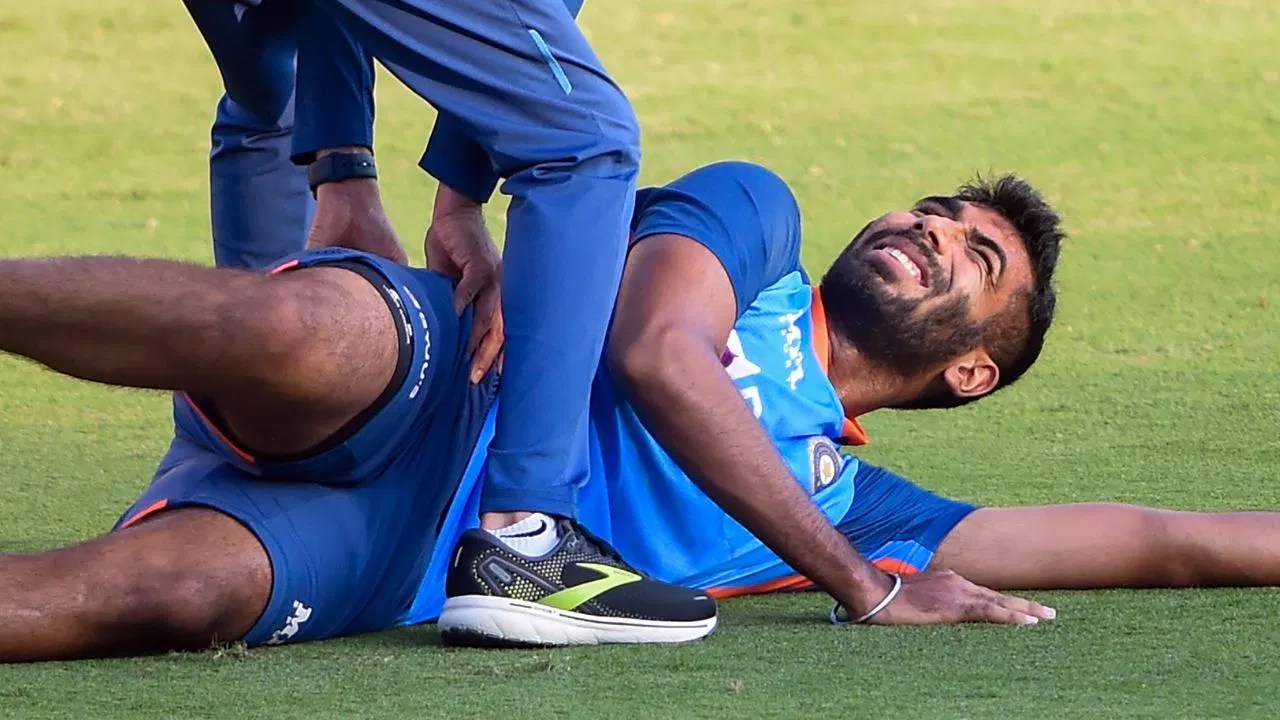 Jasprit Bumrah Injury Update: Out of IPL 2023 & WTC Final, concerned BCCI  asks Bumrah to undergo SURGERY to be fit for World Cup, Follow LIVE