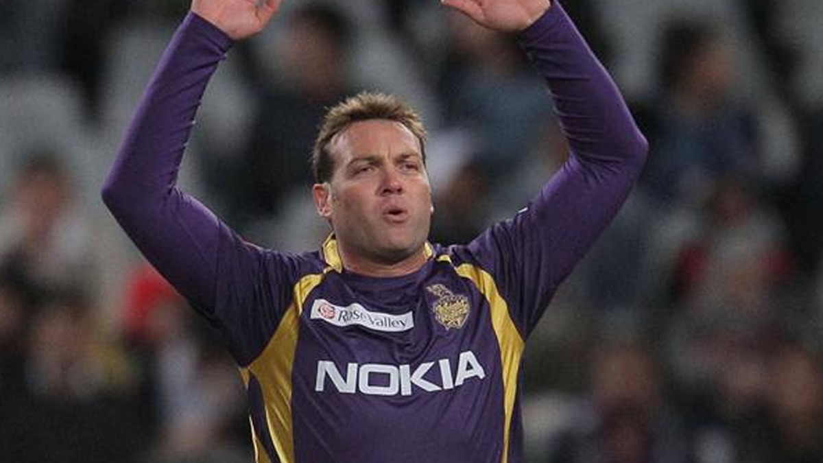 IPL 2023 Prediction: Jacques Kallis predicts Mumbai Indians (MI) and Delhi Capitals (DC) as IPL 2023 finalists and he sees Delhi Capitals lifting the trophy.