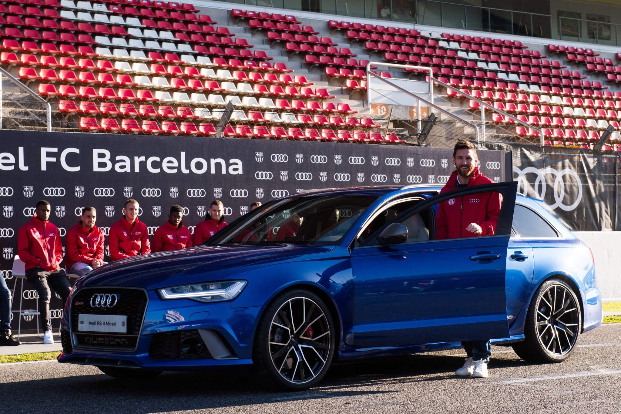 Messi Car Collection: Check vintage Ferrari in Lionel Messi's car grand ...