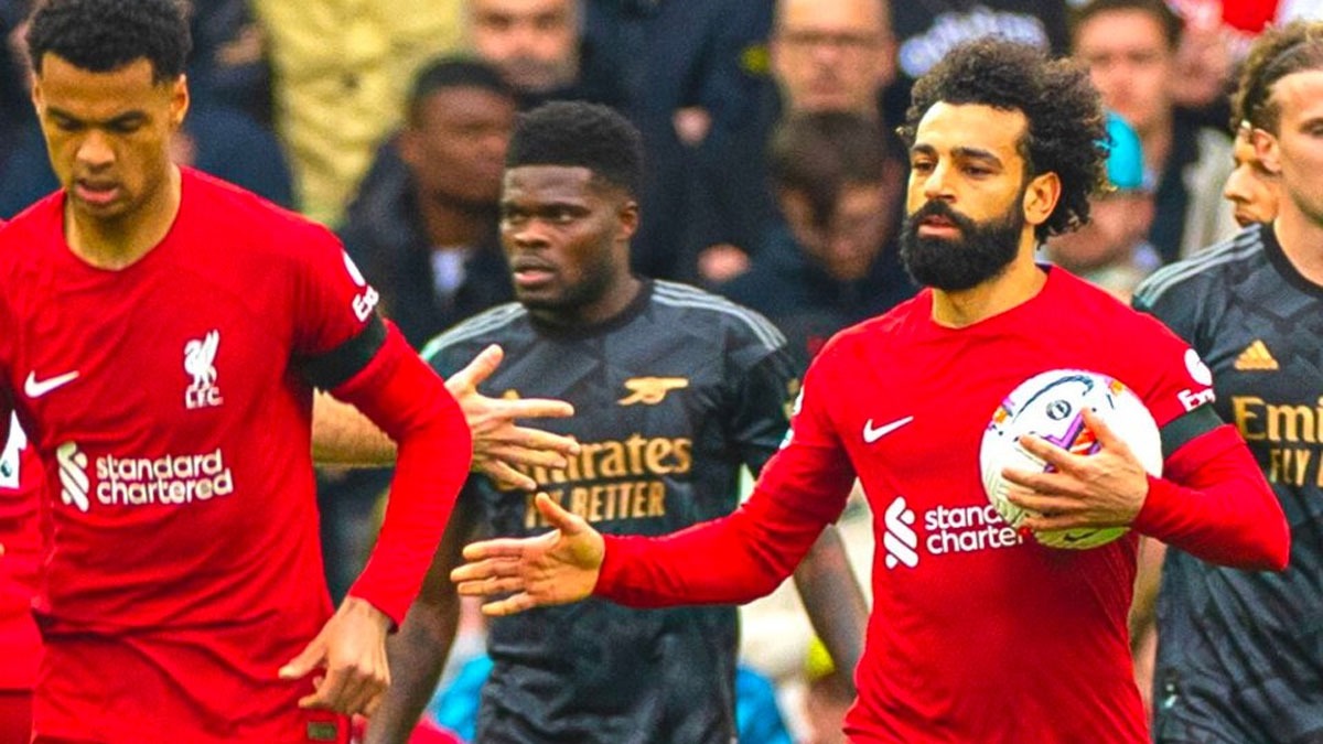 Liverpool vs Arsenal LIVE: LIV 1-2 ARS, Salah MISSES PENALTY as Arsenal  gets a reprieve in second half - Follow Premier League LIVE Updates