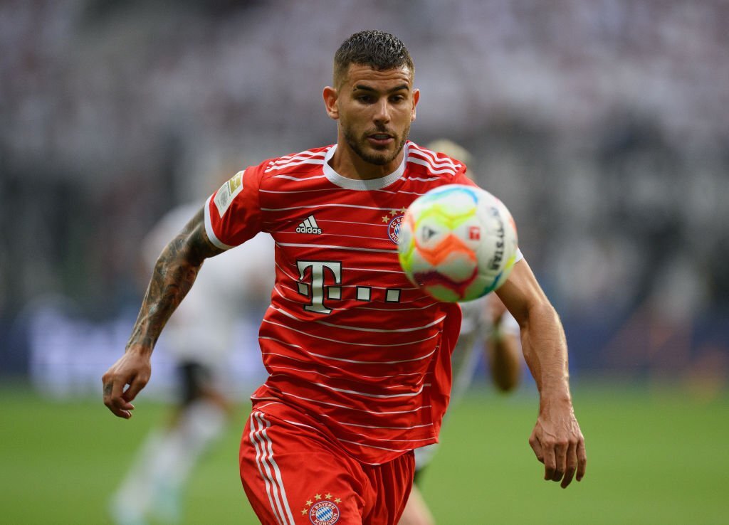 Lucas Hernandez Transfer to Ligue 1 club PSG from Bundesliga club Bayern Munich is close to completion as he reached France for medical tests