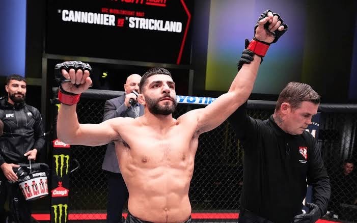 Amir Albazi Aims for UFC Championship Following Showdown with Kai Kara ...