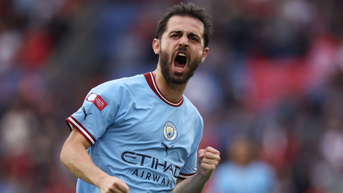 WATCH: 'Please don't go' - Jack Grealish begs Bernardo Silva to stay at Man  City during Treble celebrations as PSG transfer pursuit continues