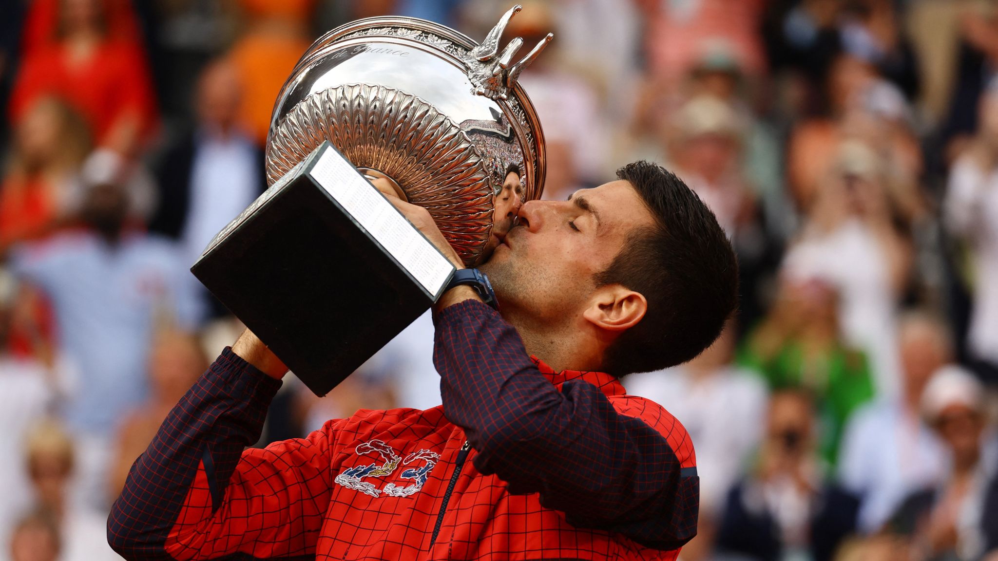 ET NOW on X: Novak Djokovic becomes the most successful player in Men's  Grand Slam history! The Serbian won his 23rd Grand Slam by taking home the French  Open trophy, going past