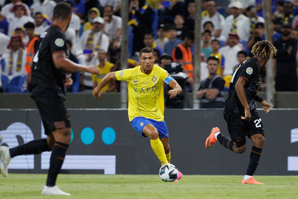 Following Al nassr's draw in Arab Club Champions Cup enraged Cristiano Ronaldo was seen throwing water at a camera man 