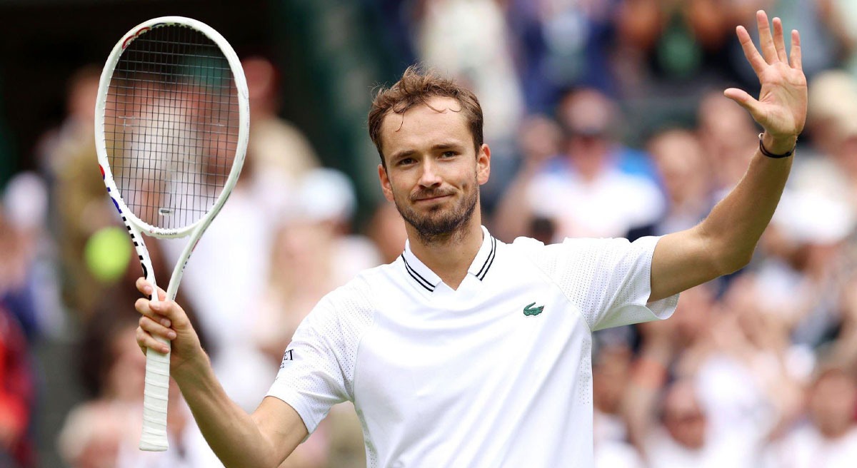 Daniil Medvedev sailed past British wildcard and world number 391 Arthur Fery with a 7-5, 6-4, 6-3 victory on Wednesday at Wimbledon 2023.