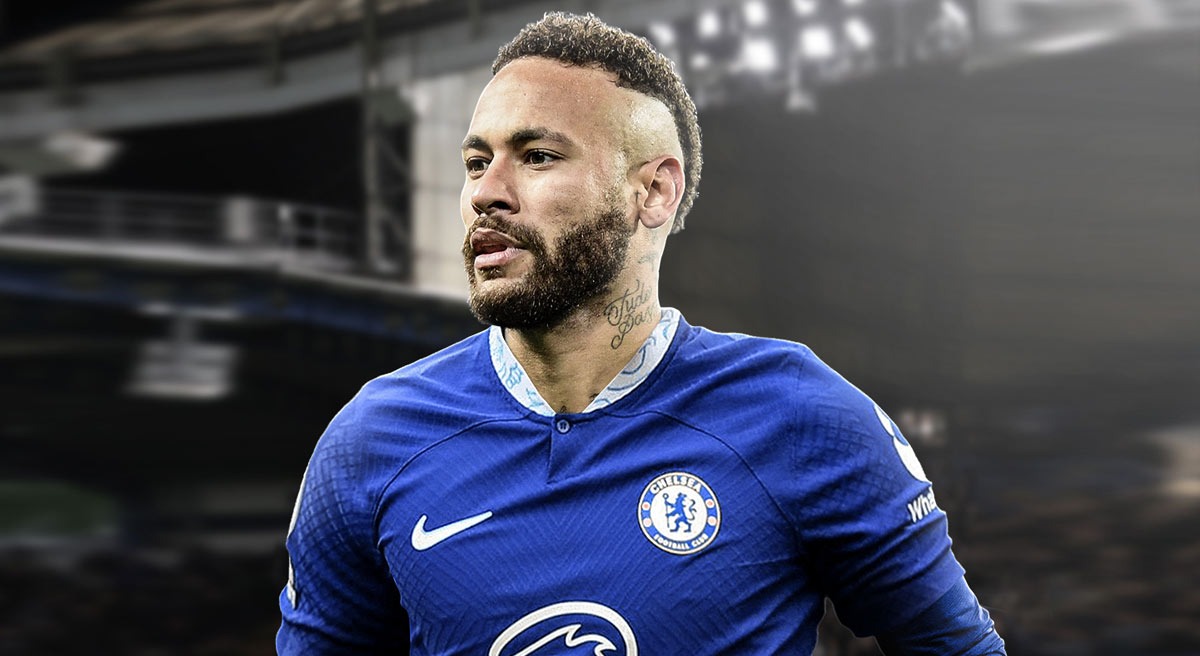 Chelsea aim to rope in Neymar as Brazilian hands in a transfer request at  PSG