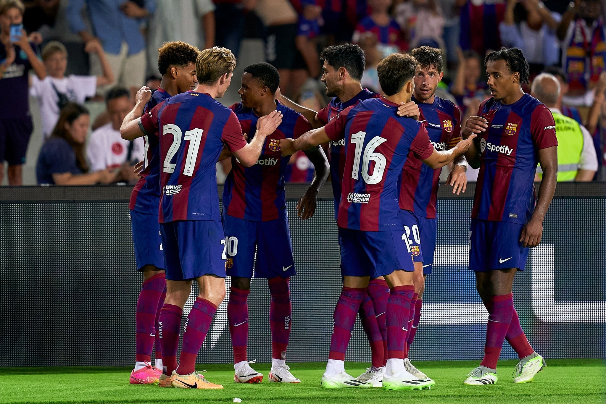 Barcelona vs Cadiz - BAR vs CAD - La Blaugrana are determined to win first home game after ending opening La Liga match in a goalless draw